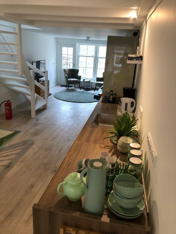 Luxe Toplocatie! Monument Hartje Centrum Dordrecht, 2 Badkamers, 2 Keukens, Tuintje * Dordrecht