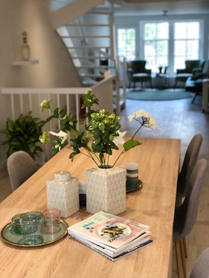 Luxe Toplocatie! Monument Hartje Centrum Dordrecht, 2 Badkamers, 2 Keukens, Tuintje Dordrecht